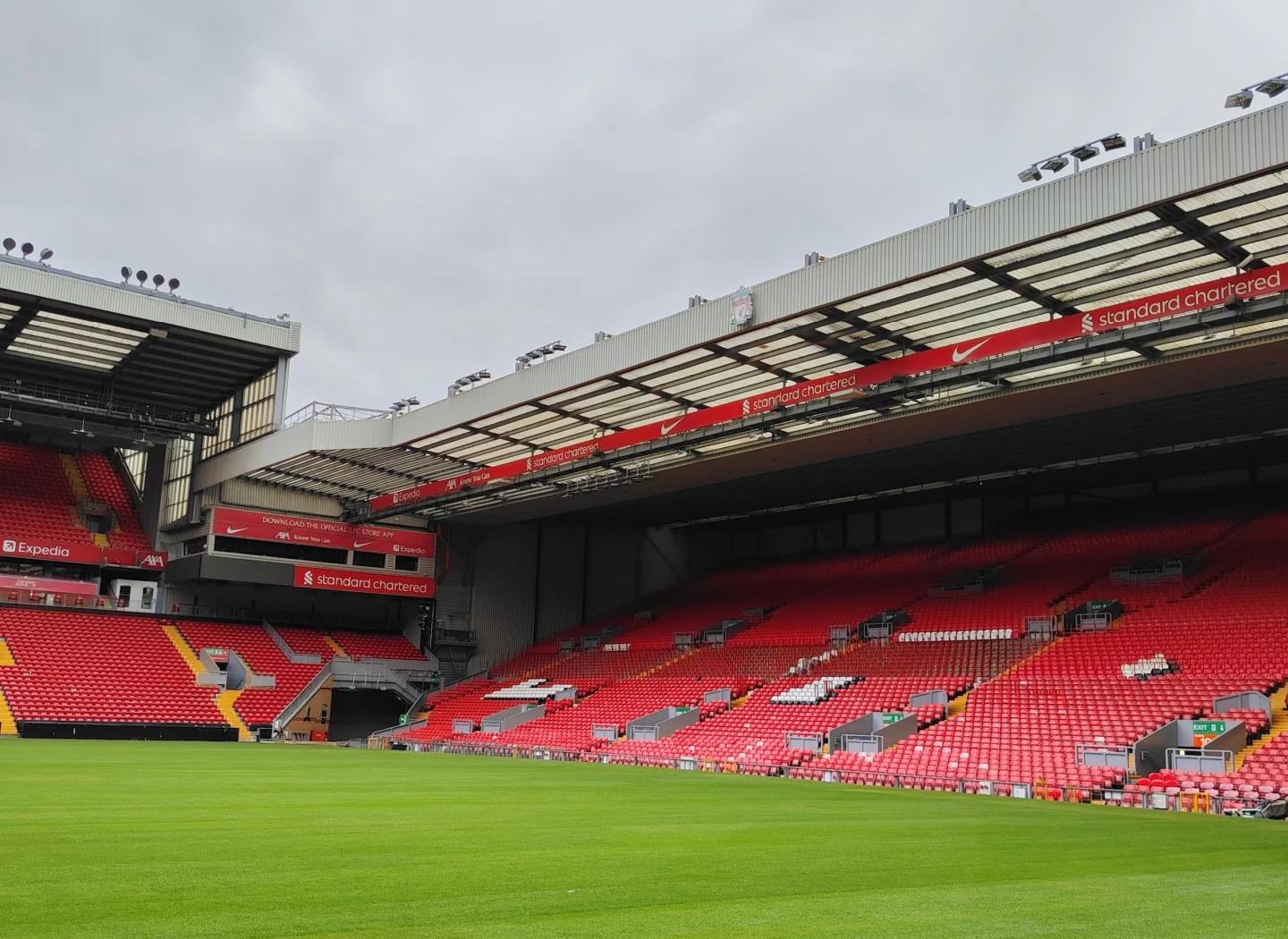 体坛联播｜梅西夺取美职联冠军，萨拉赫炮轰斯洛特（体坛快报丨梅西加冕美职联，萨拉赫抨击斯洛特）