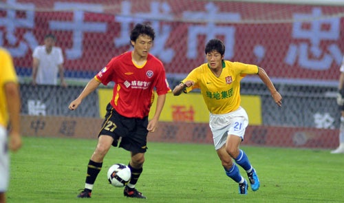 晚邮报：孔蒂向球队发表了一小时讲话，要求球员立即拿出状态（晚邮报：孔蒂对全队进行一小时训话，敦促球员立刻找回状态）