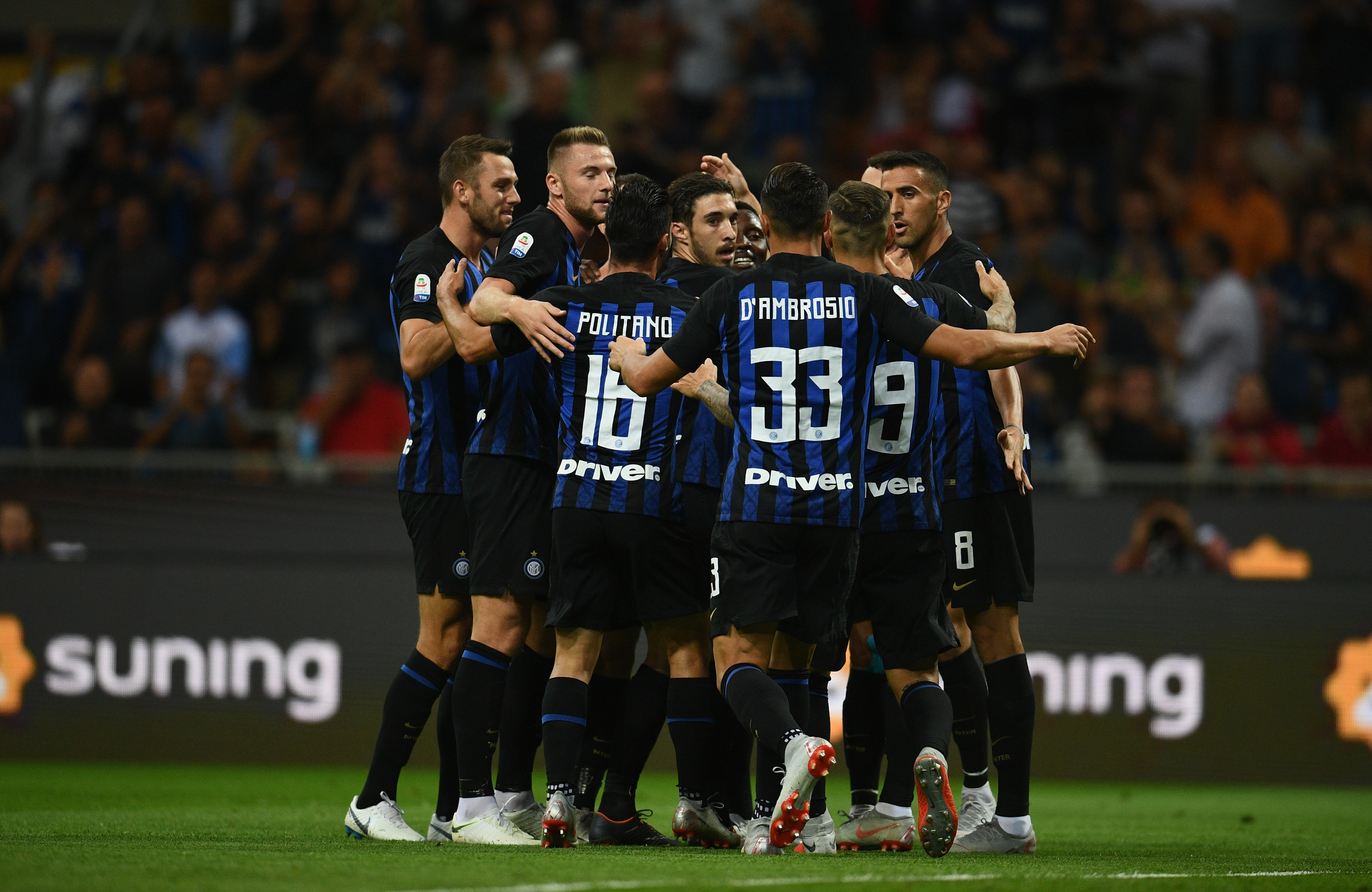 马卡：最高法院判决西甲联盟违规，皇马获赔880万欧转播收入（马卡报：最高院裁定西甲联盟违规，皇马获赔880万欧转播费）