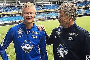 奥尔莫：我们丢球后很快便重整旗鼓，很高兴能帮助球队获胜（奥尔莫：失球后我们很快反弹，能助球队赢球我很开心）