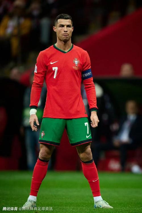 法尔克：若温哥华白浪夺冠穆勒将获30万欧，奖金和在拜仁一样（法尔克：温哥华白浪若夺冠，穆勒可得30万欧奖金，与在拜仁相同）