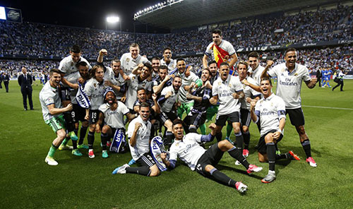 继姆巴佩之后，凯恩是本赛季第二位打入25球的五大联赛球员（凯恩成为本赛季五大联赛第二位打进25球的球员，仅次于姆巴佩）