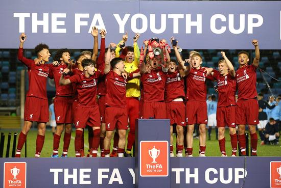 122-110！杨瀚森2分1篮板1助攻1封盖，开拓者客胜骑士结束3连败（开拓者122-110客场擒骑士，杨瀚森2分1板1助1帽，球队止住三连败）