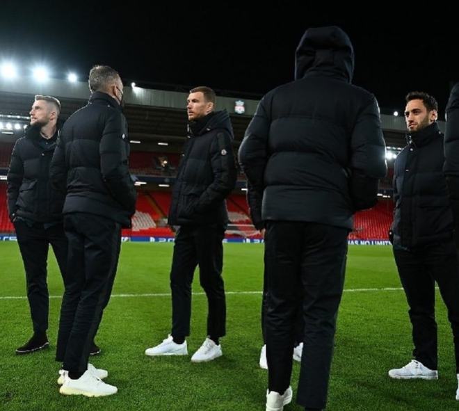 湖北U20男足夺得全运会金牌，湖北省体育代表团送上贺电（湖北U20男足摘得全运会金牌，省体育代表团致电祝贺）