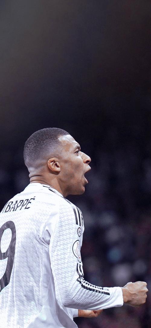 申花官方庆生海报出现低级翻译错误，将32nd写成32th